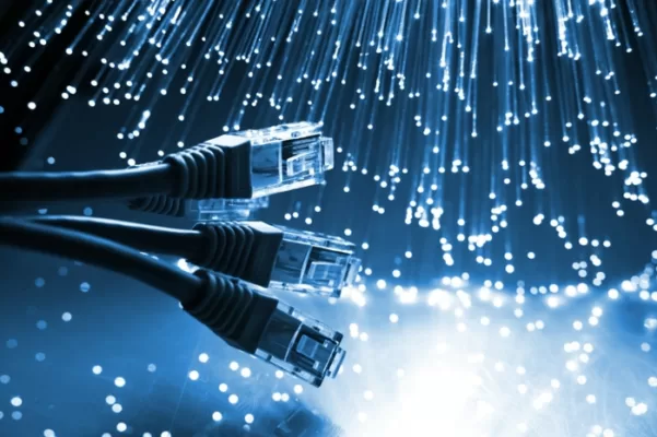 📶 نقش تجهیزات شبکه در افزایش کیفیت ارتباط
