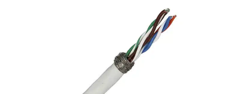 **4. مقایسه Cat6 با نسل‌های دیگر**